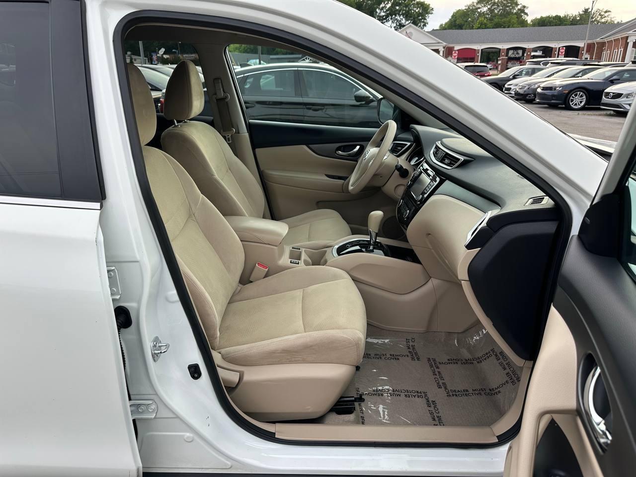 Nissan Rogue SV 2WD 2015