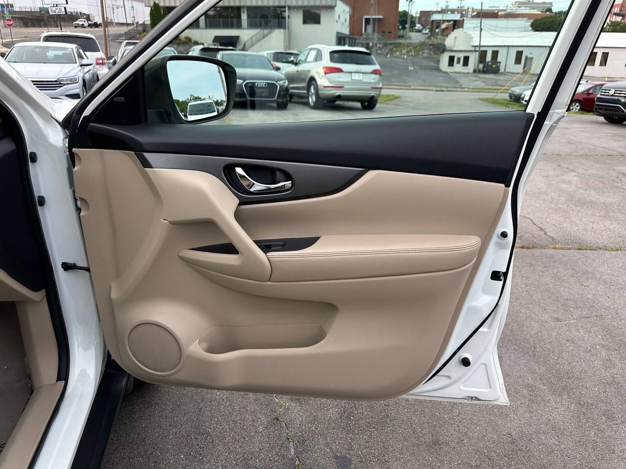 Nissan Rogue SV 2WD 2015