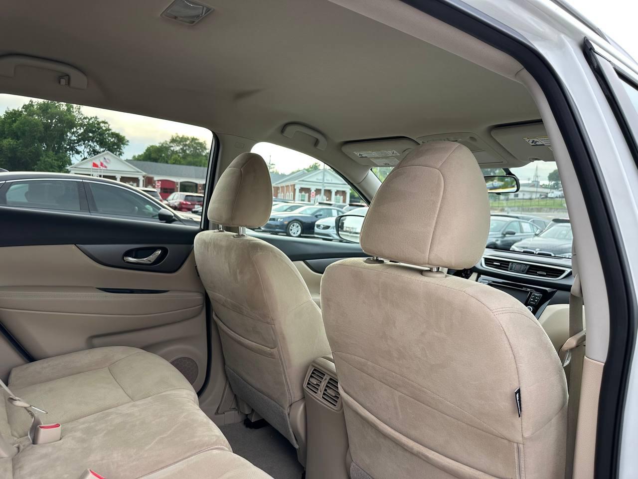 Nissan Rogue SV 2WD 2015