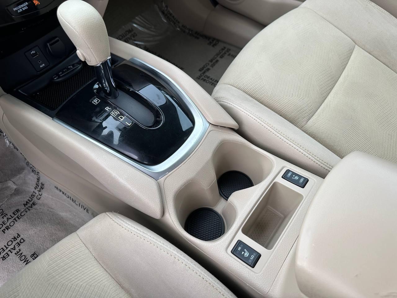 Nissan Rogue SV 2WD 2015