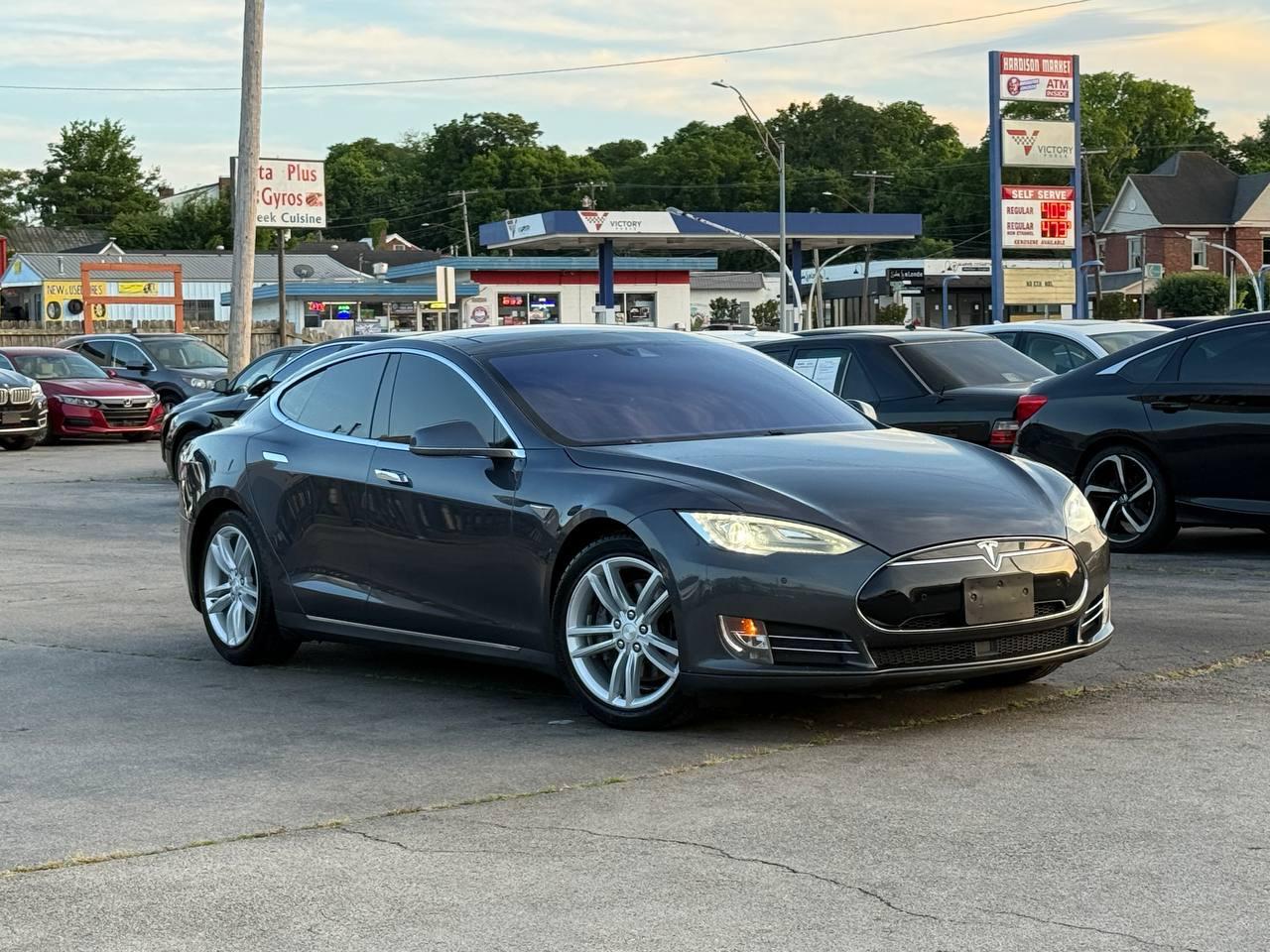 Tesla Model S 85D 2015