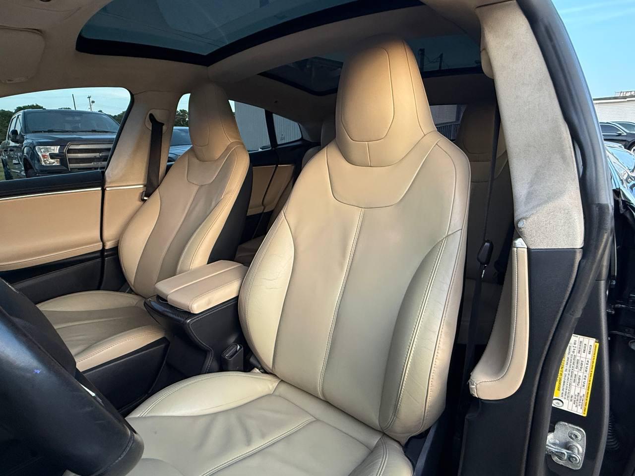 Tesla Model S 85D 2015
