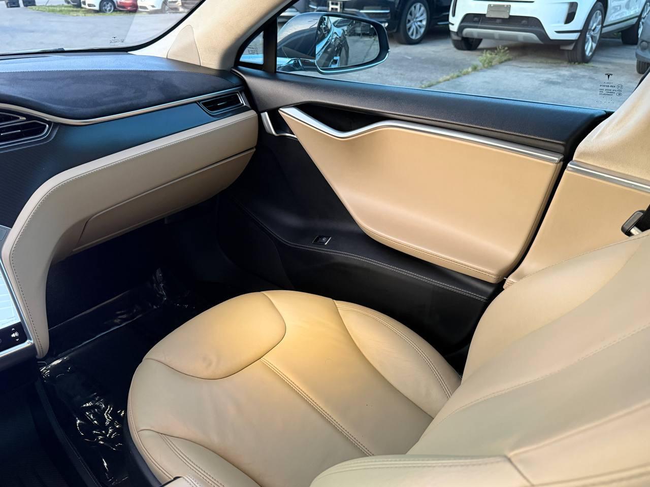 Tesla Model S 85D 2015