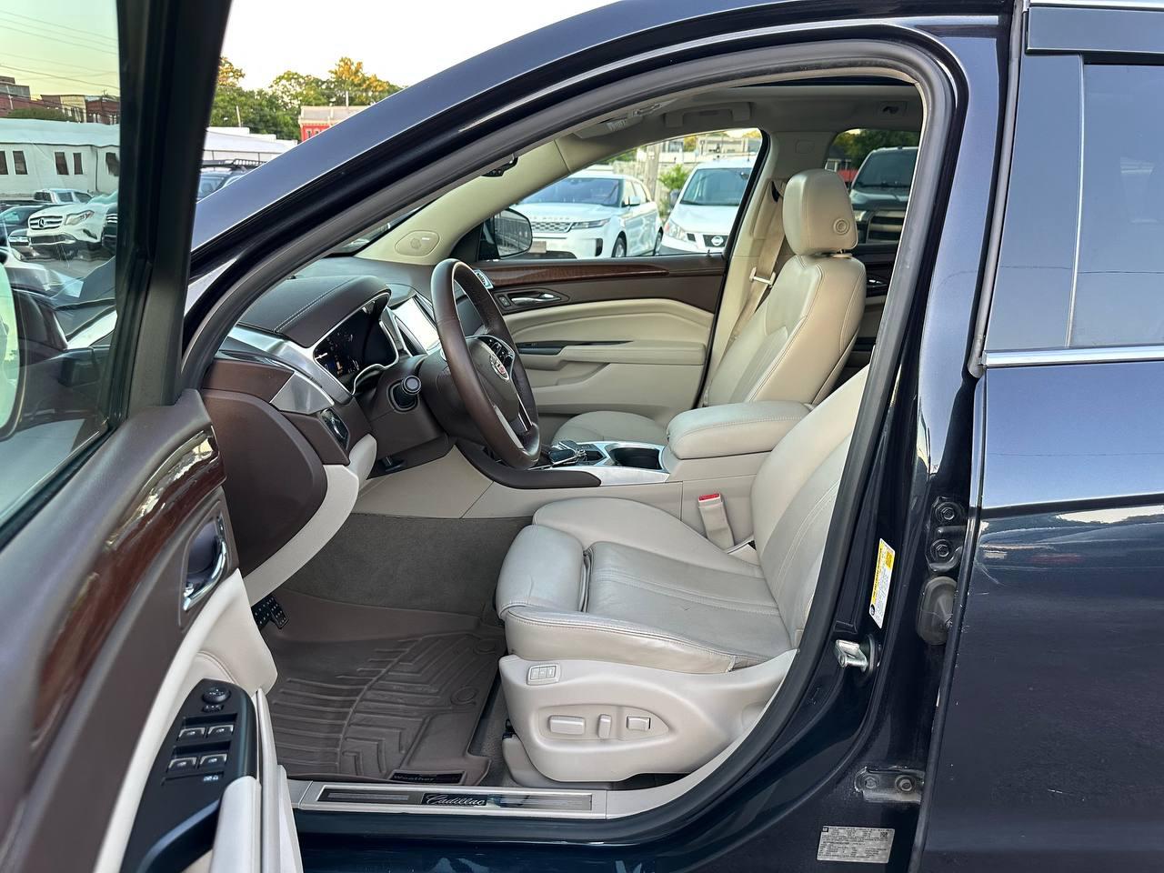 Cadillac SRX Luxury Collection FWD 2016