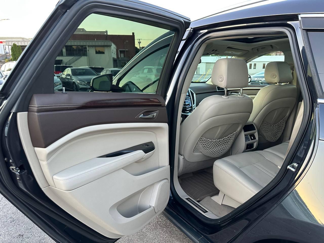 Cadillac SRX Luxury Collection FWD 2016