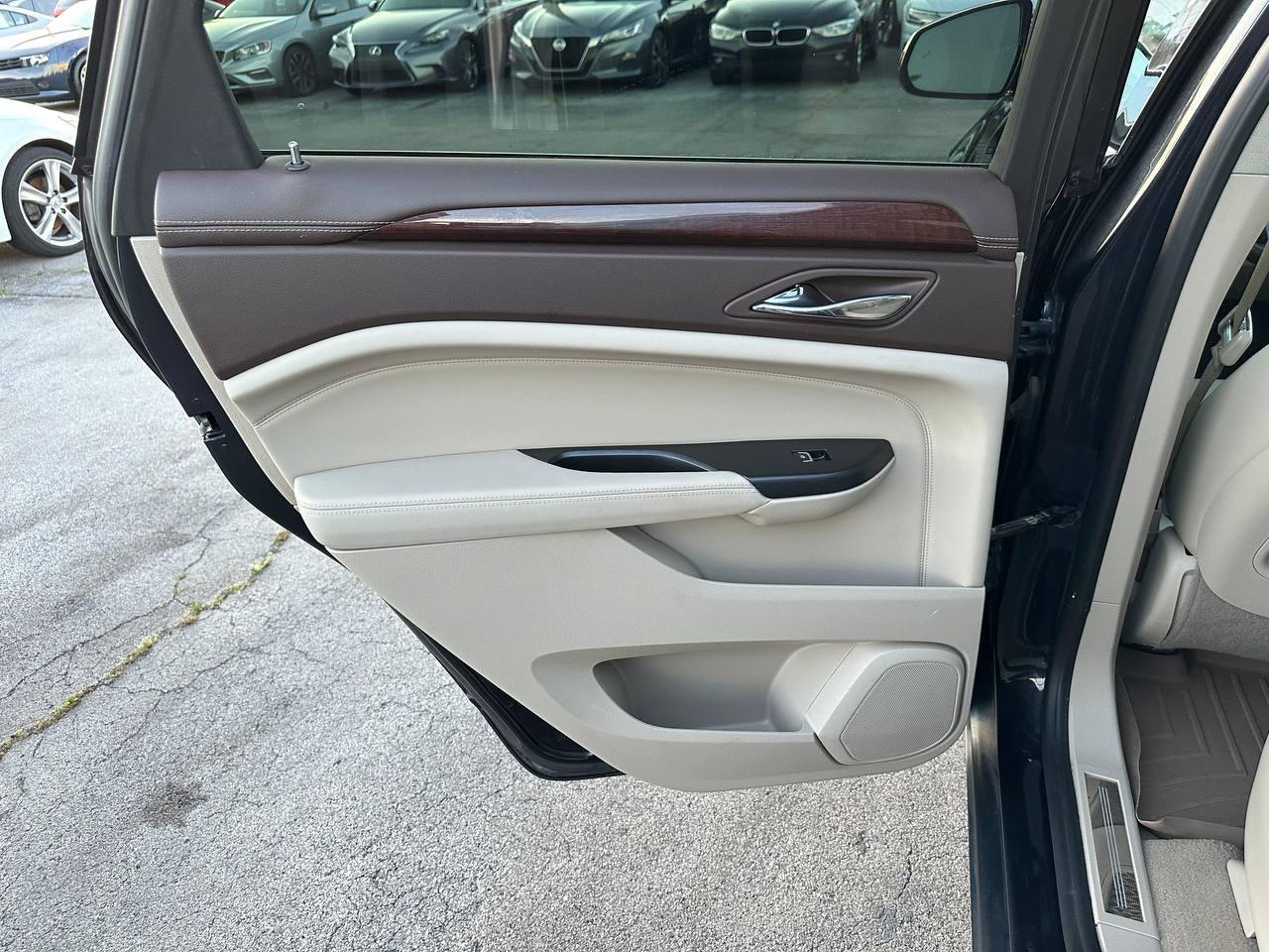 Cadillac SRX Luxury Collection FWD 2016