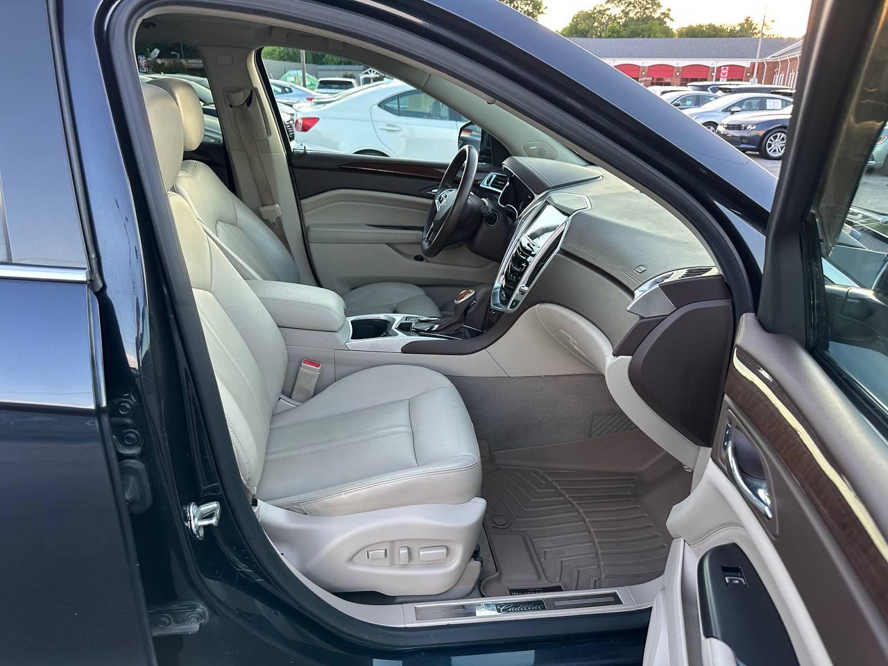 Cadillac SRX Luxury Collection FWD 2016