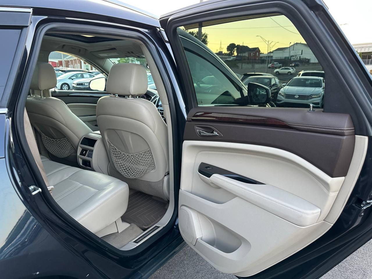 Cadillac SRX Luxury Collection FWD 2016