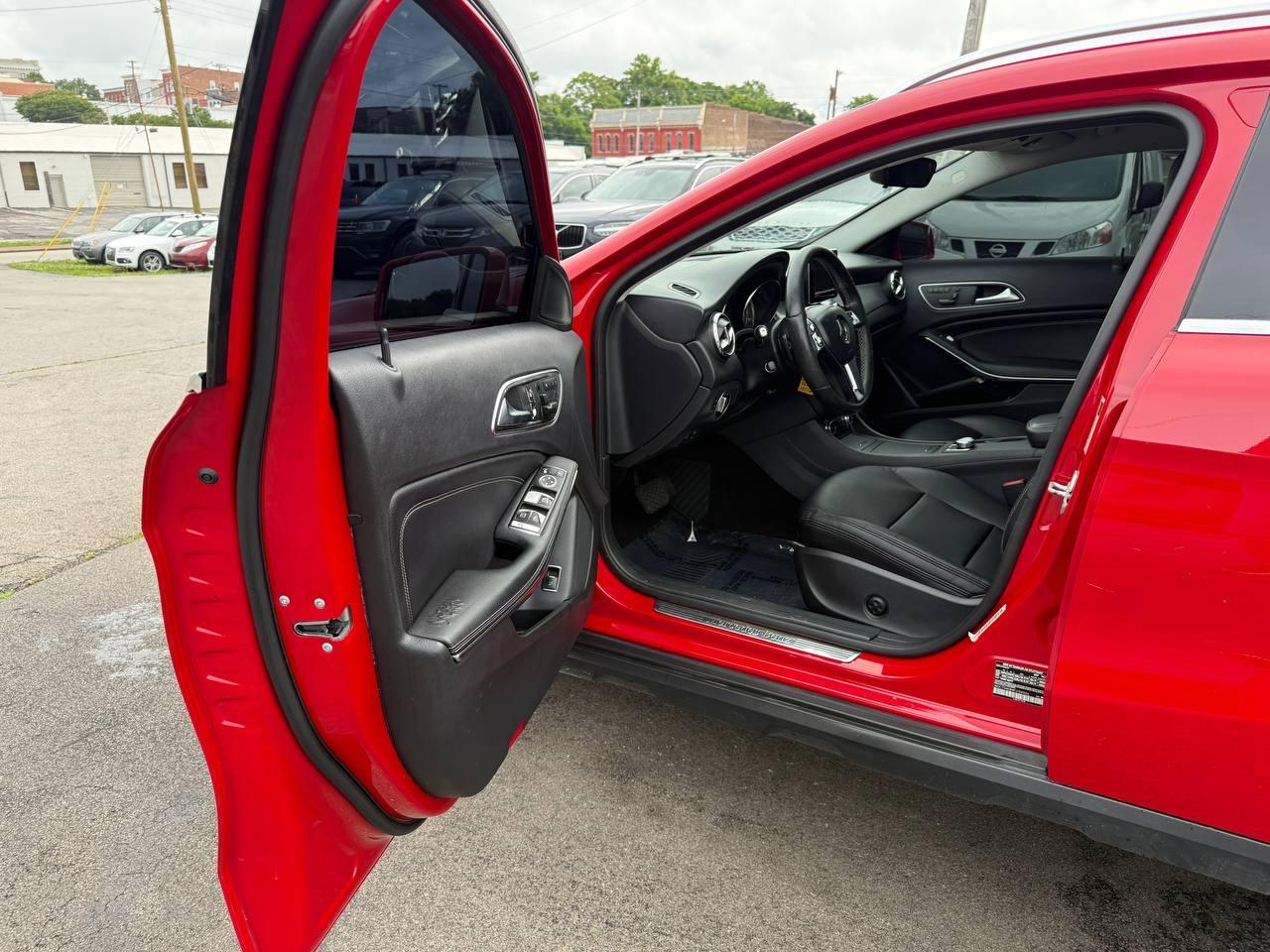 Mercedes-Benz GLA-Class GLA250 2015