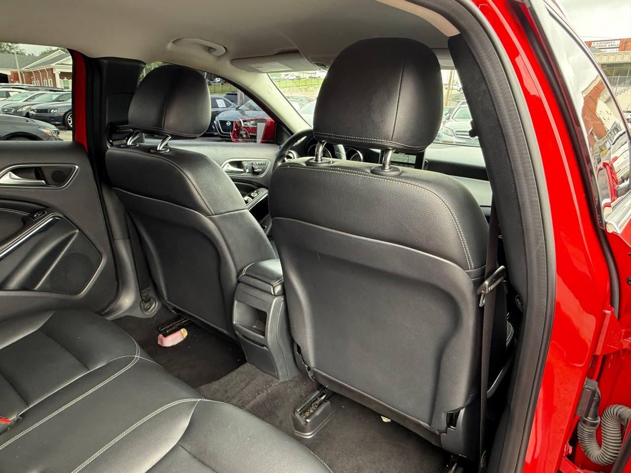 Mercedes-Benz GLA-Class GLA250 2015