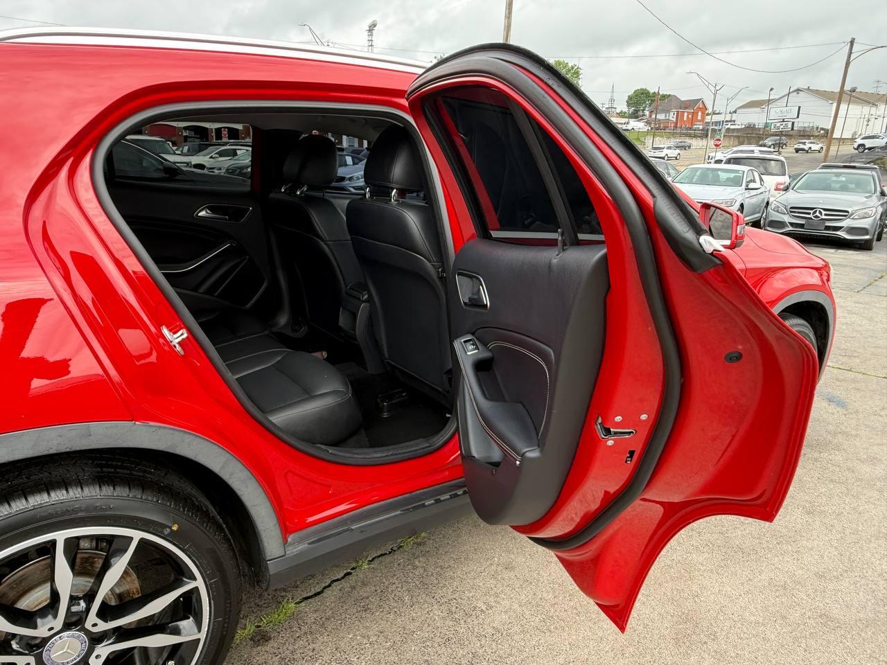 Mercedes-Benz GLA-Class GLA250 2015