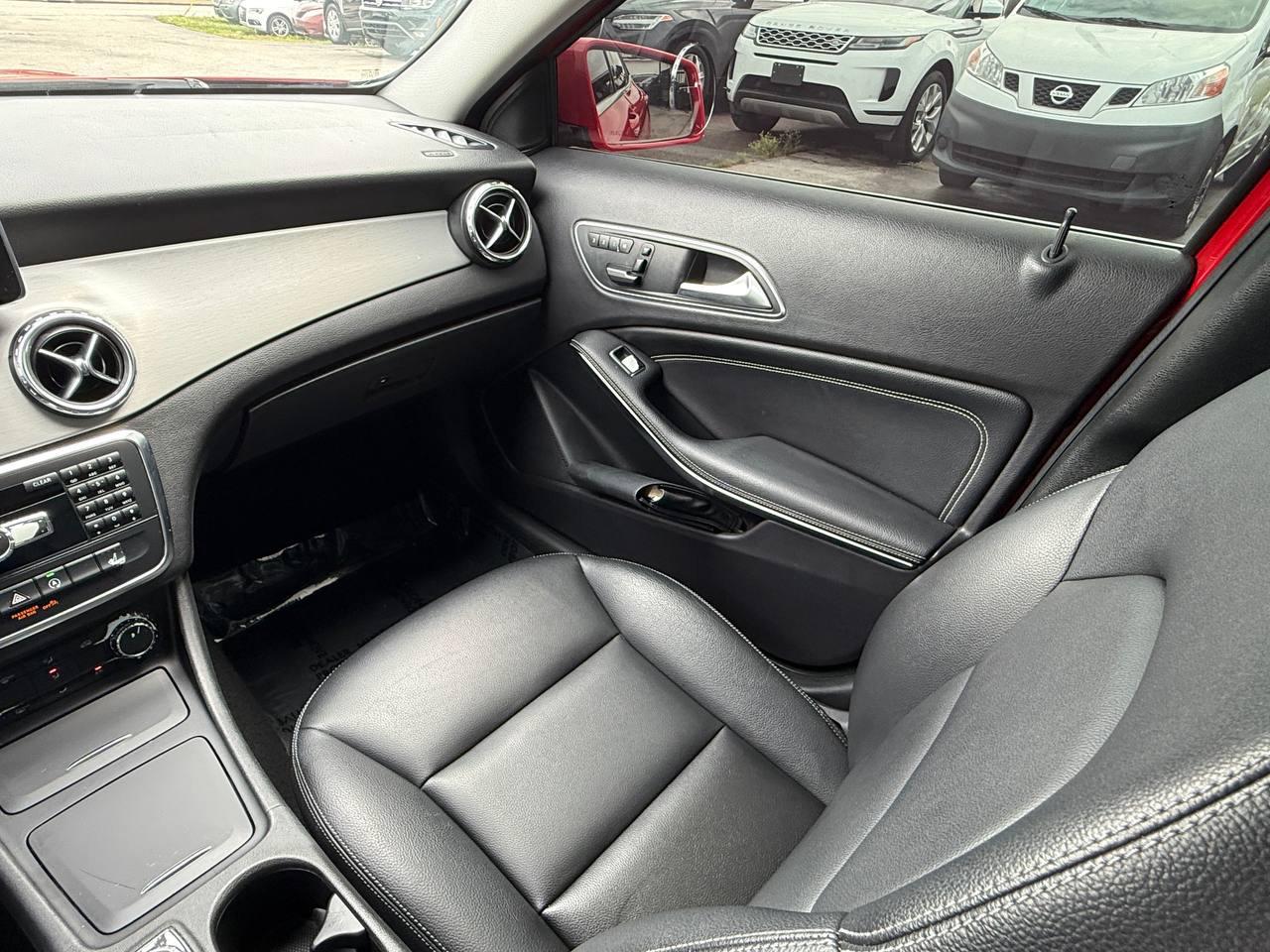 Mercedes-Benz GLA-Class GLA250 2015