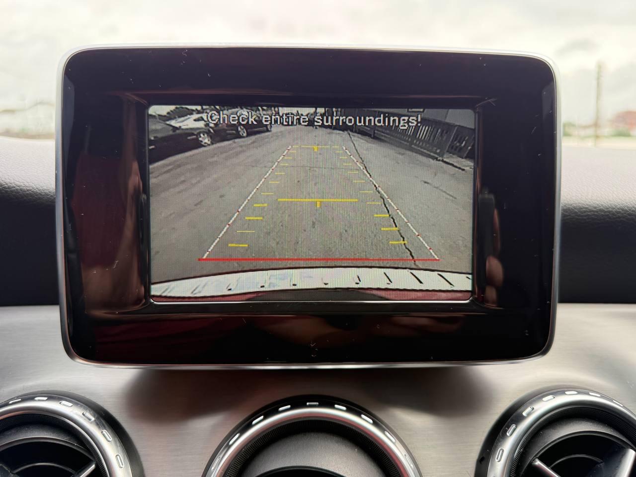 Mercedes-Benz GLA-Class GLA250 2015