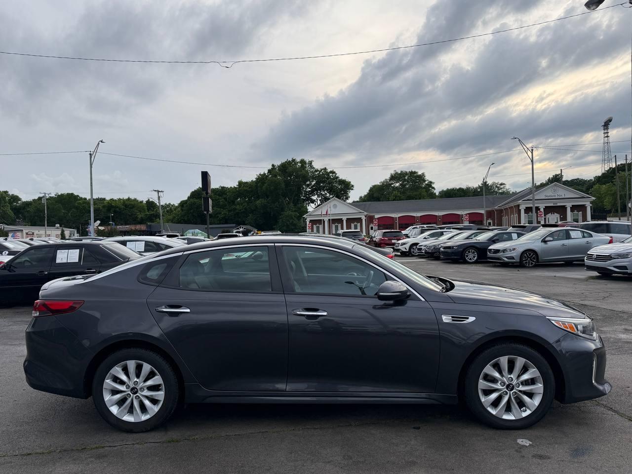 Kia Optima  2018