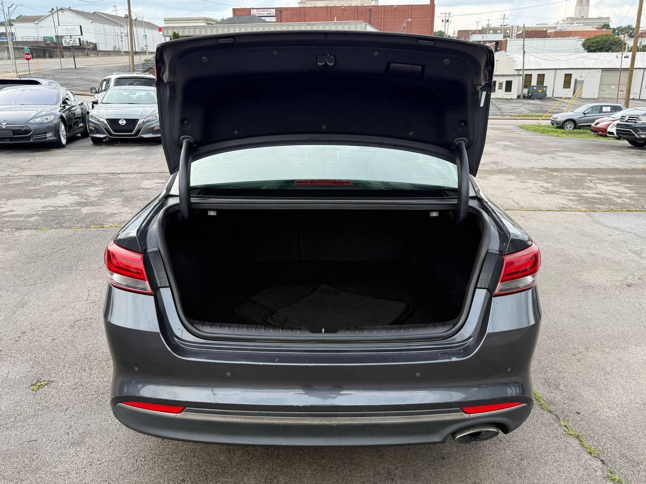 Kia Optima  2018