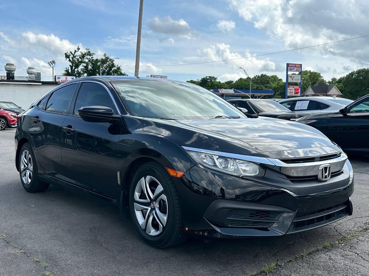 Honda Civic LX Sedan CVT 2016