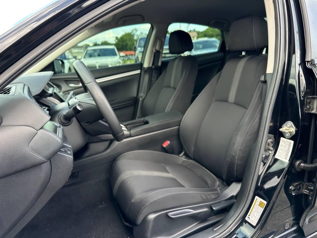 Honda Civic LX Sedan CVT 2016