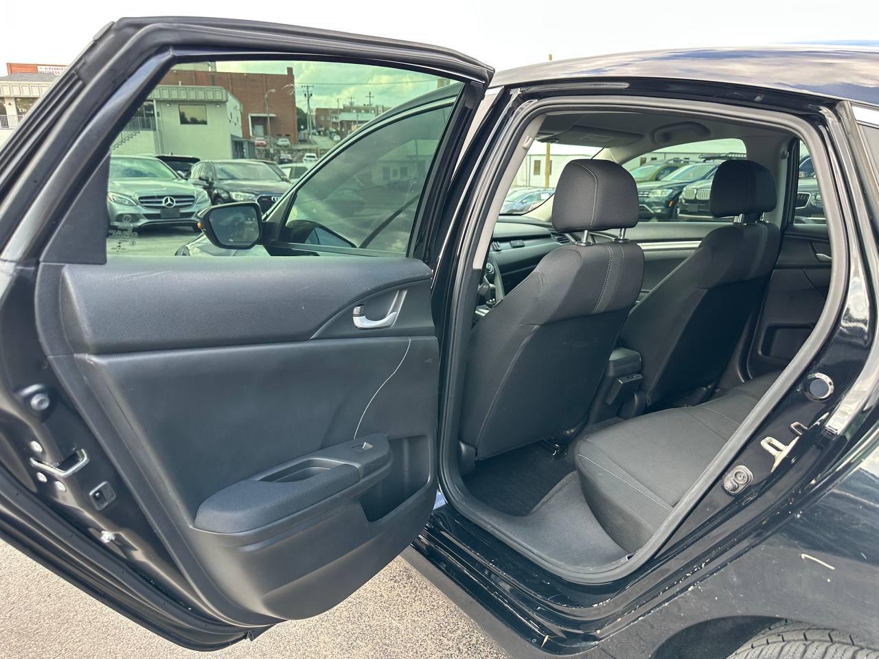 Honda Civic LX Sedan CVT 2016