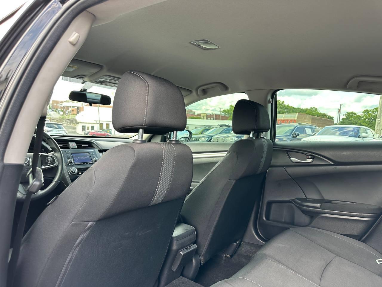 Honda Civic LX Sedan CVT 2016