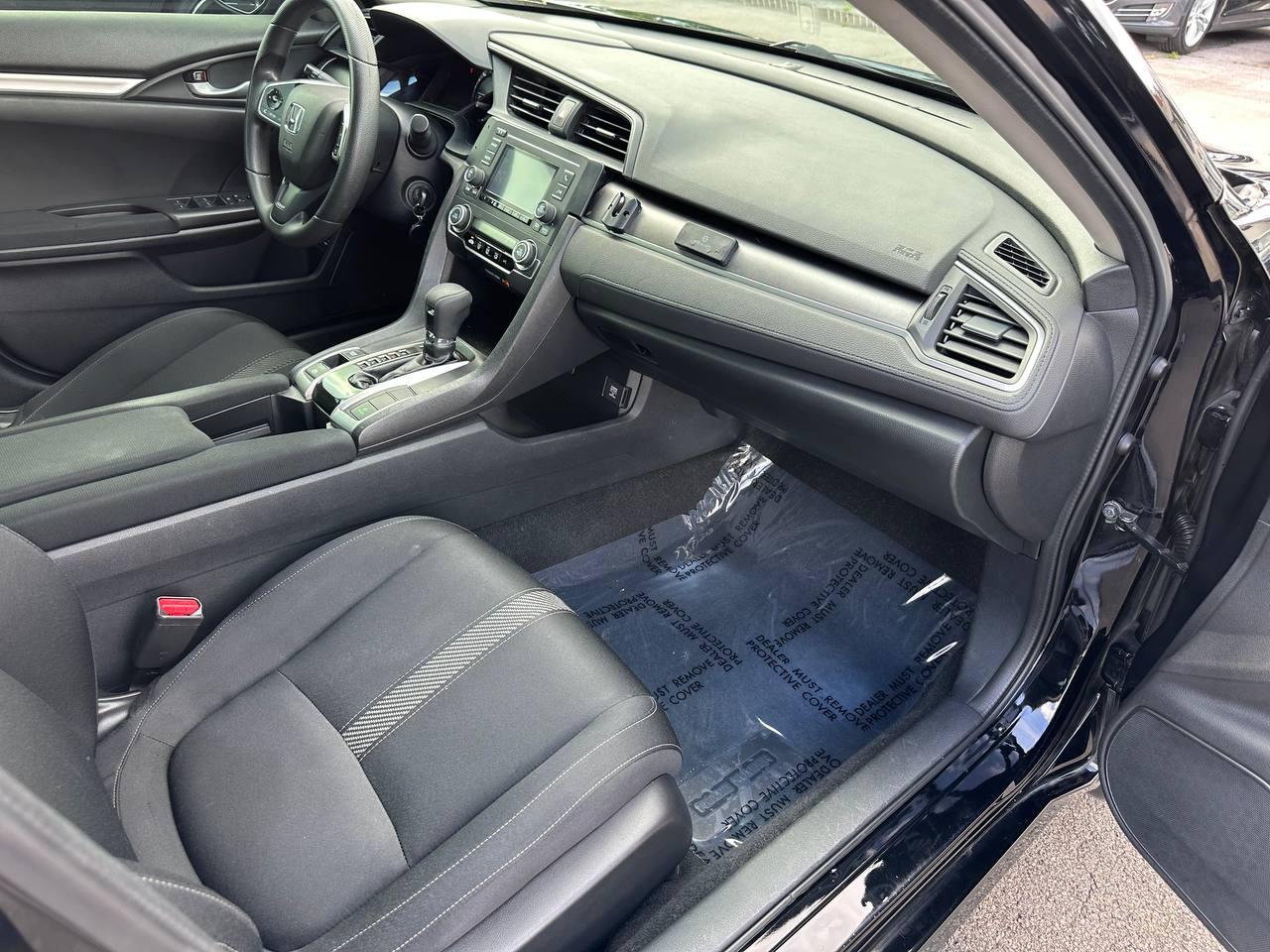 Honda Civic LX Sedan CVT 2016