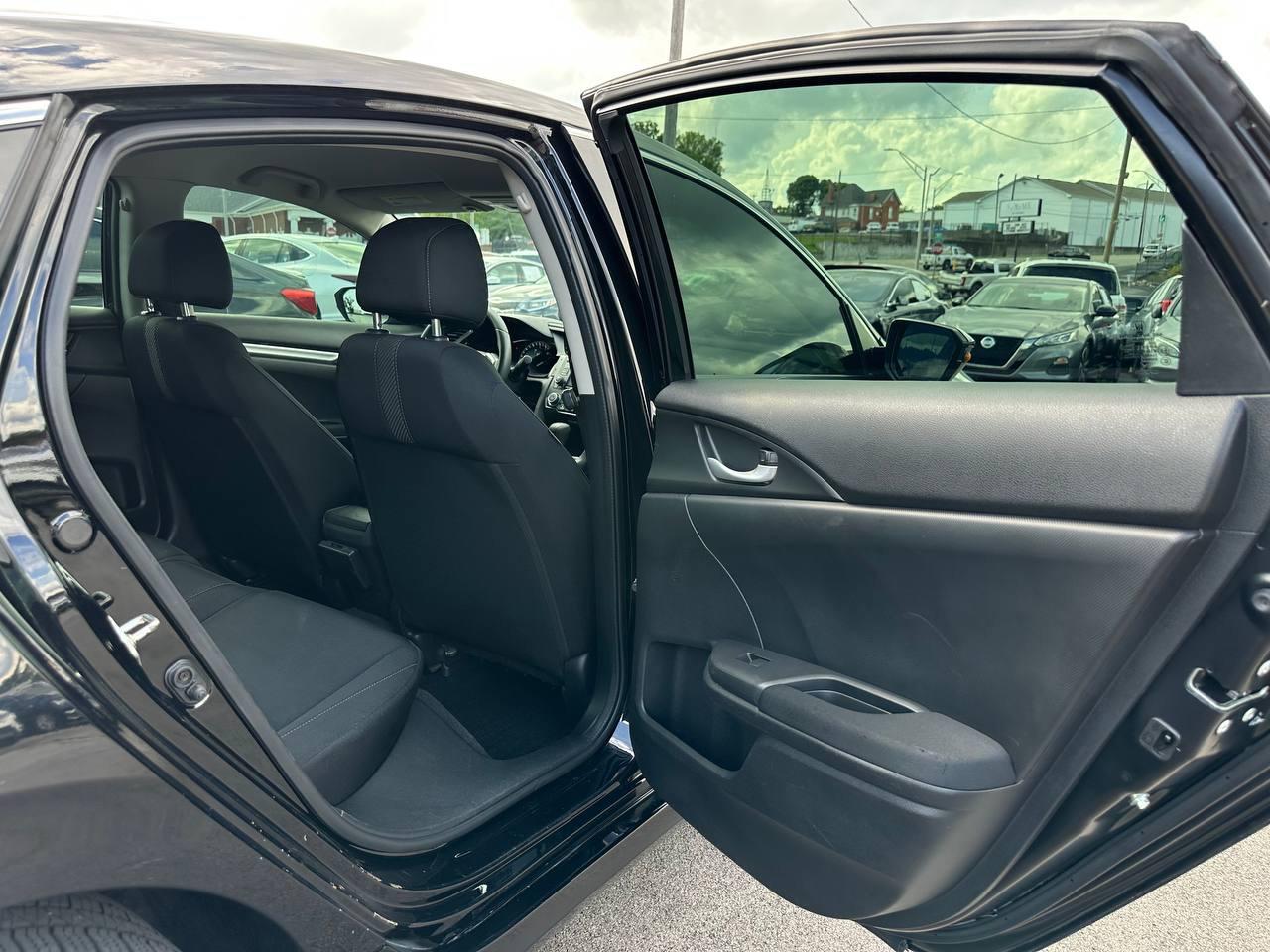 Honda Civic LX Sedan CVT 2016