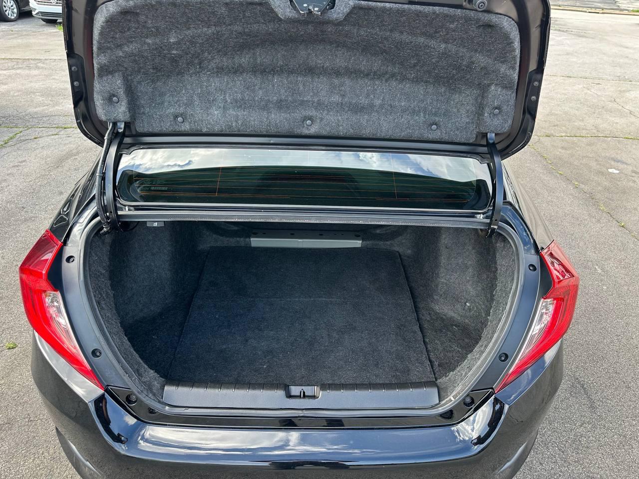 Honda Civic LX Sedan CVT 2016