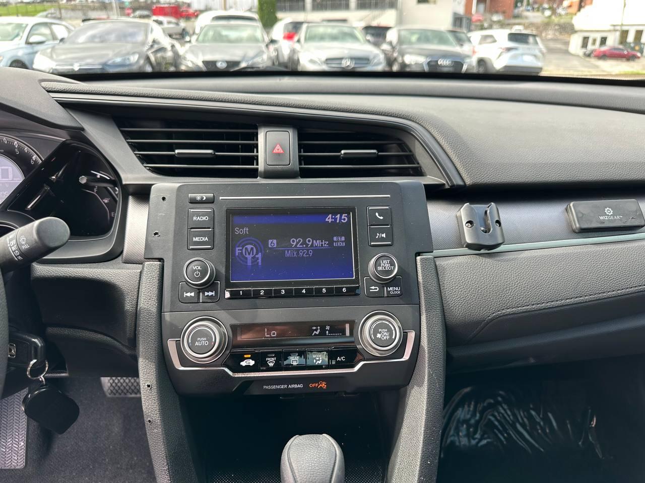 Honda Civic LX Sedan CVT 2016