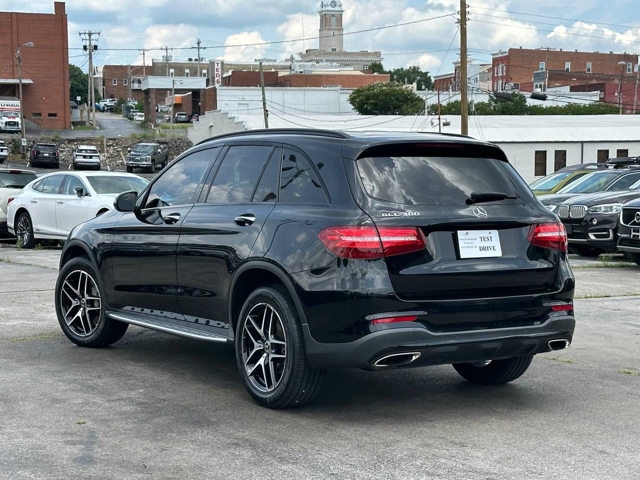 Mercedes-Benz GLC-Class GLC300 2019