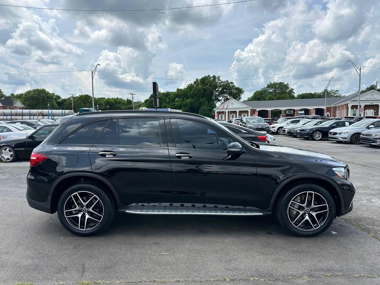 Mercedes-Benz GLC-Class GLC300 2019