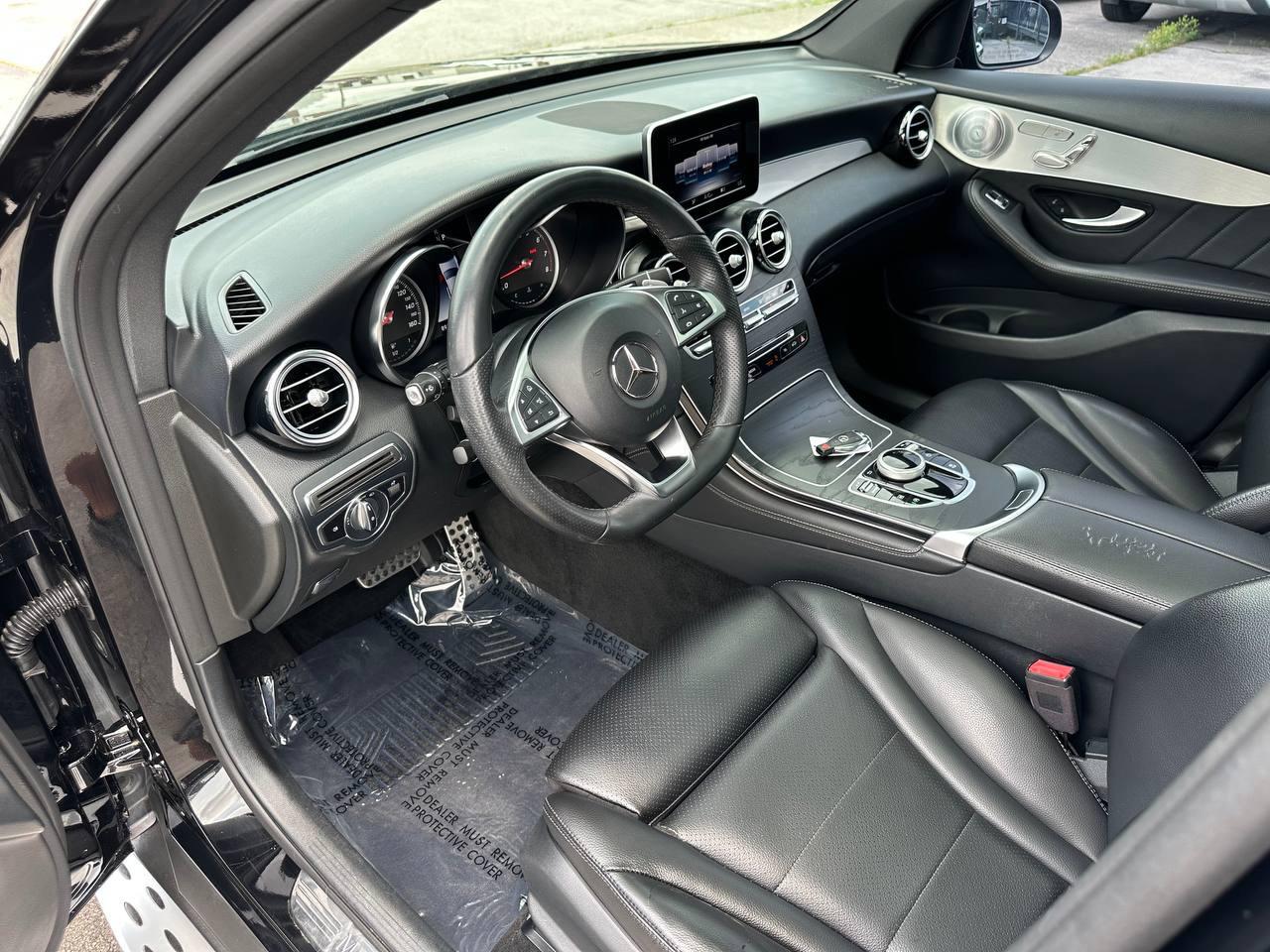 Mercedes-Benz GLC-Class GLC300 2019