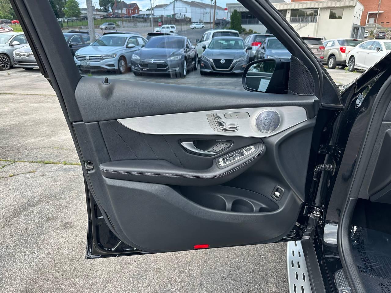 Mercedes-Benz GLC-Class GLC300 2019