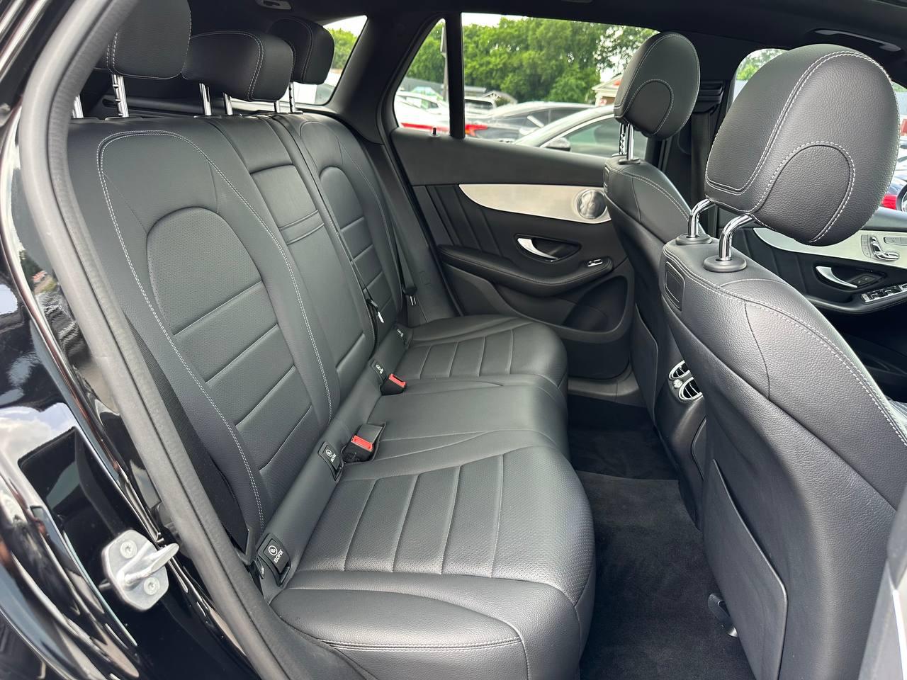 Mercedes-Benz GLC-Class GLC300 2019