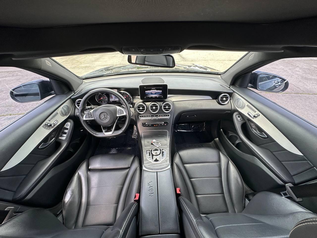 Mercedes-Benz GLC-Class GLC300 2019