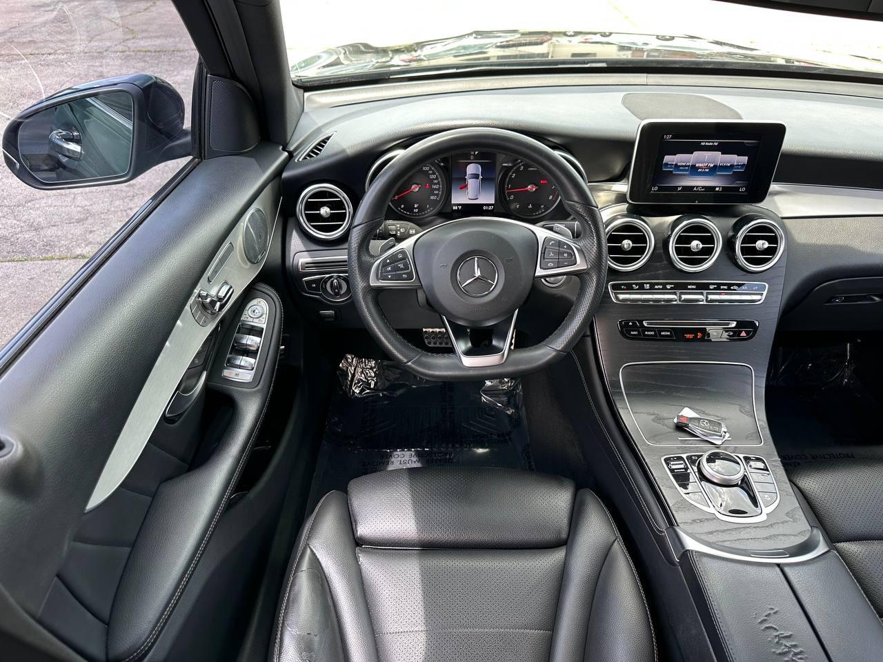 Mercedes-Benz GLC-Class GLC300 2019