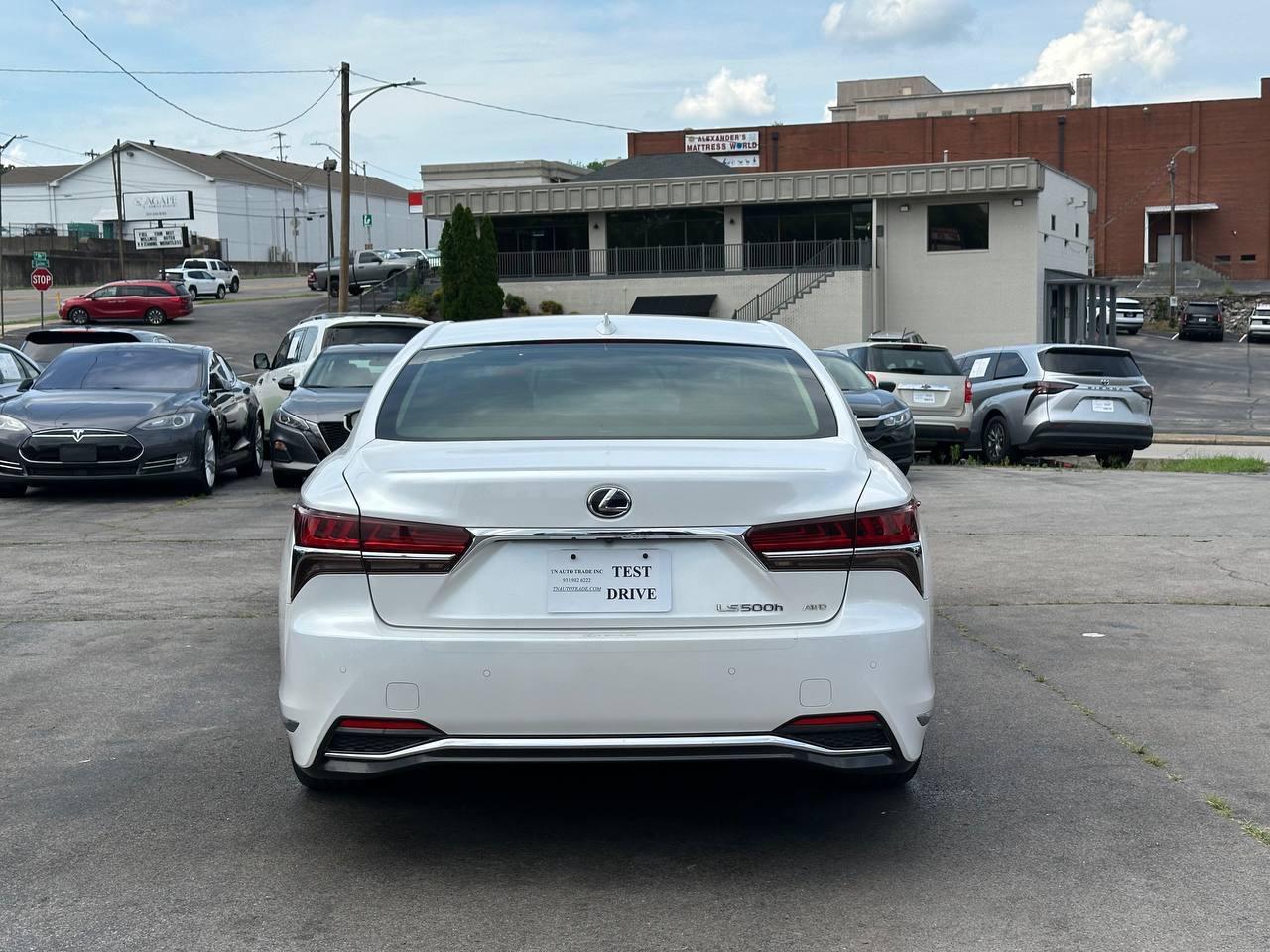 Lexus LS 500h AWD 2018