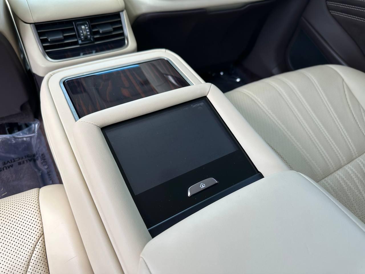 Lexus LS 500h AWD 2018