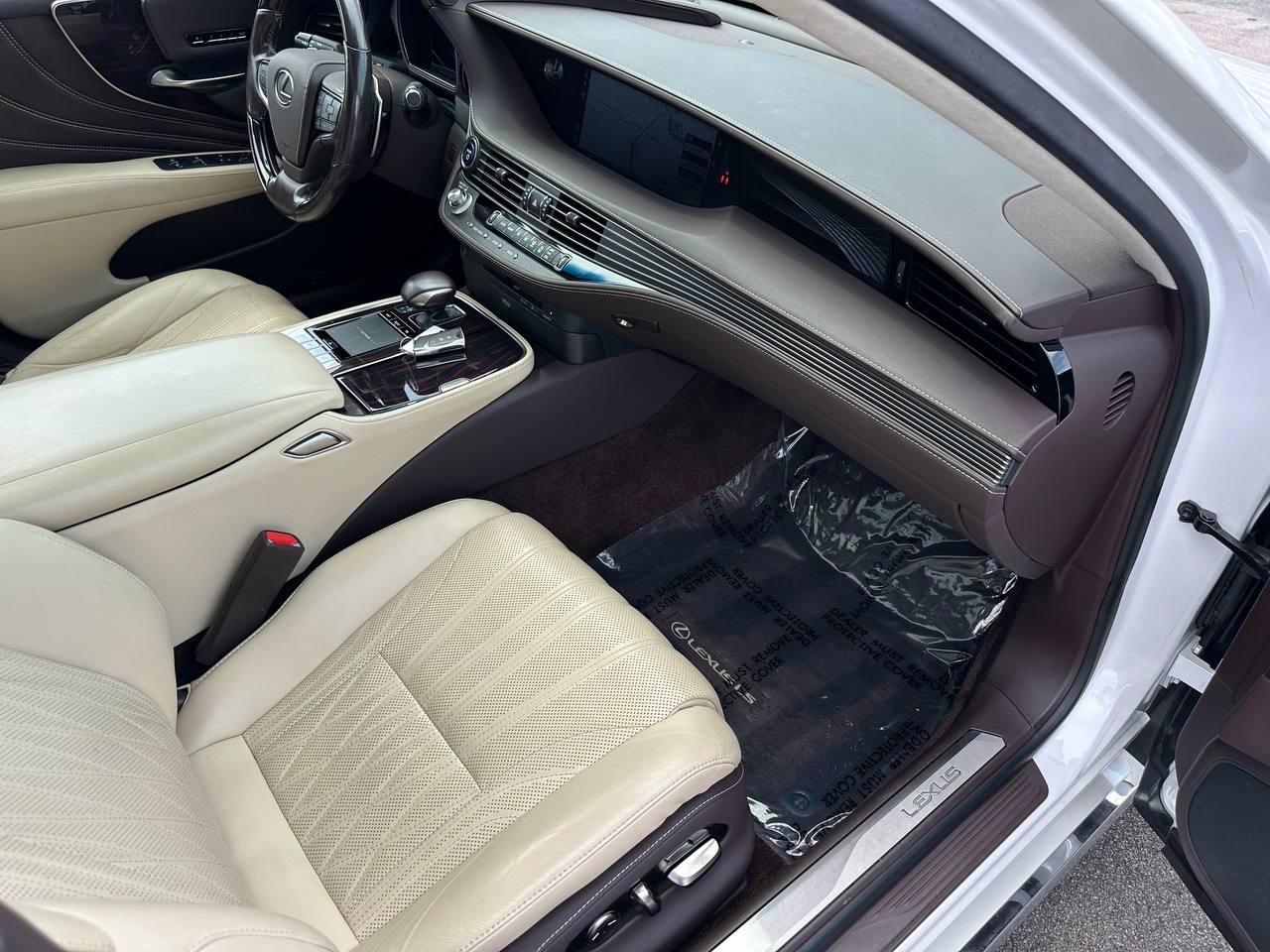 Lexus LS 500h AWD 2018