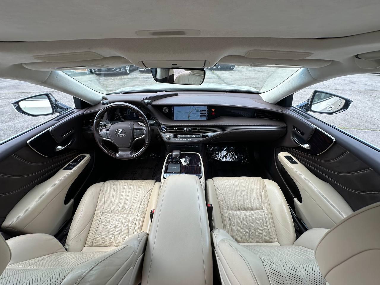 Lexus LS 500h AWD 2018