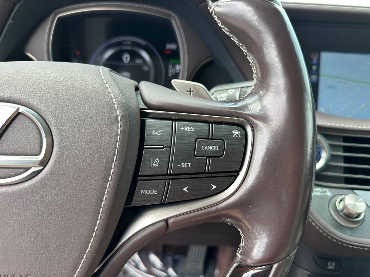 Lexus LS 500h AWD 2018