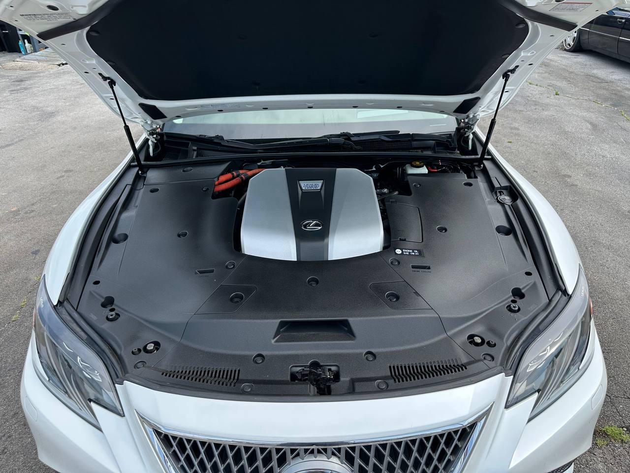 Lexus LS 500h AWD 2018