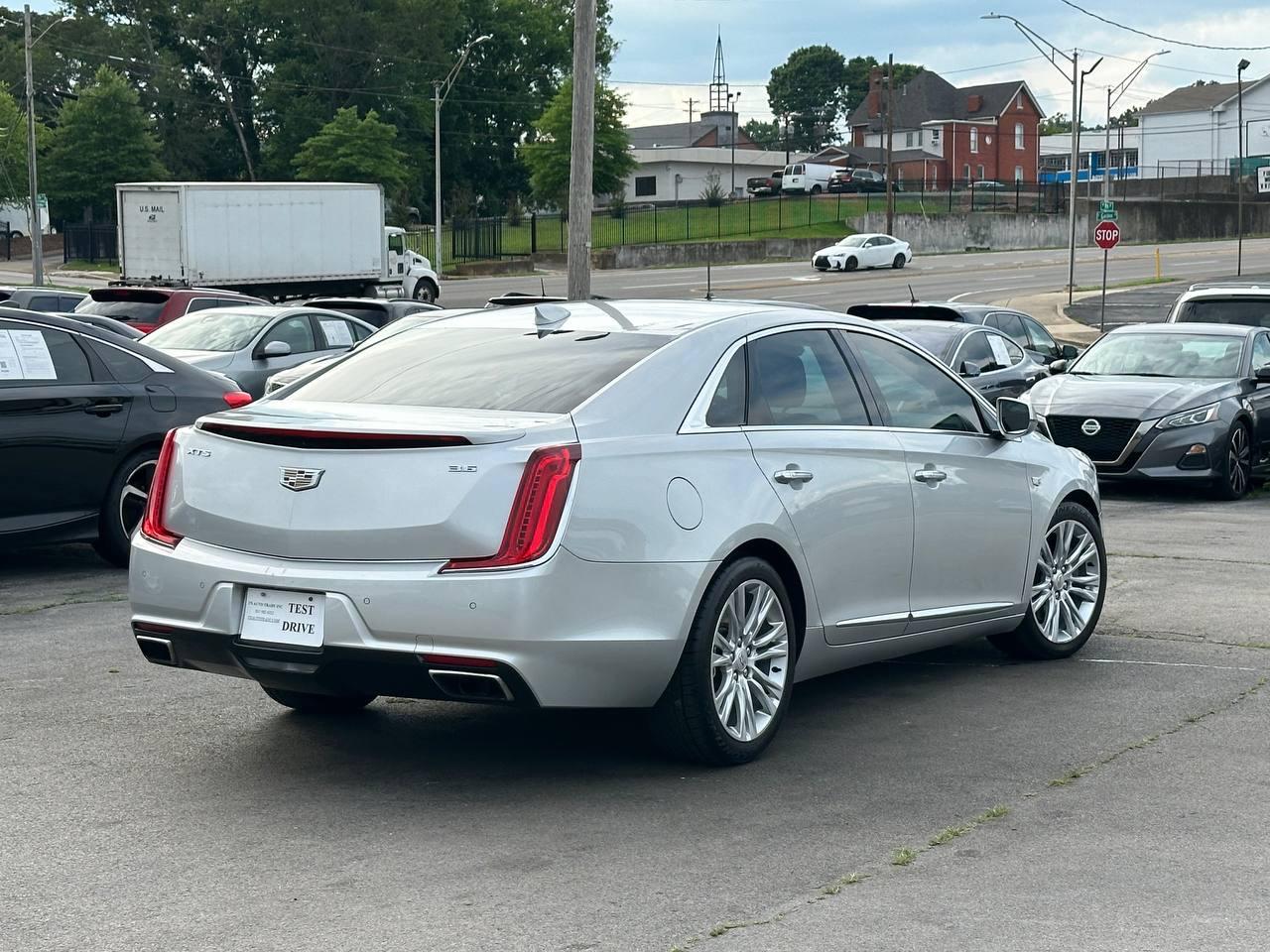Cadillac XTS Luxury FWD 2019