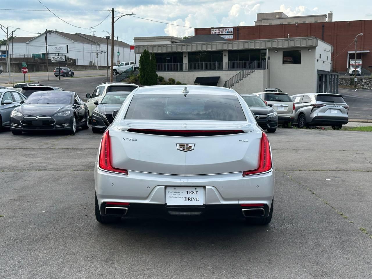 Cadillac XTS Luxury FWD 2019