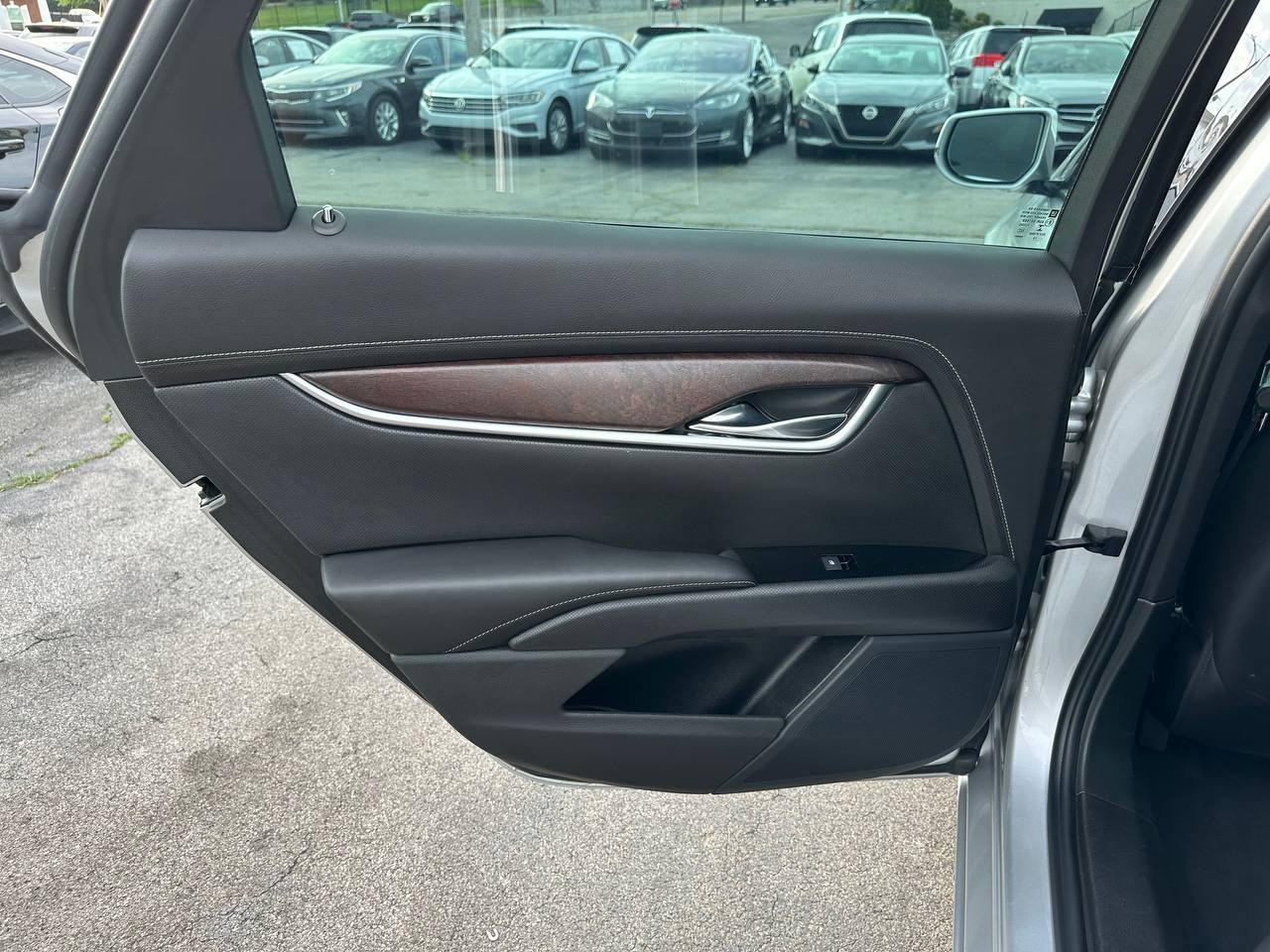 Cadillac XTS Luxury FWD 2019