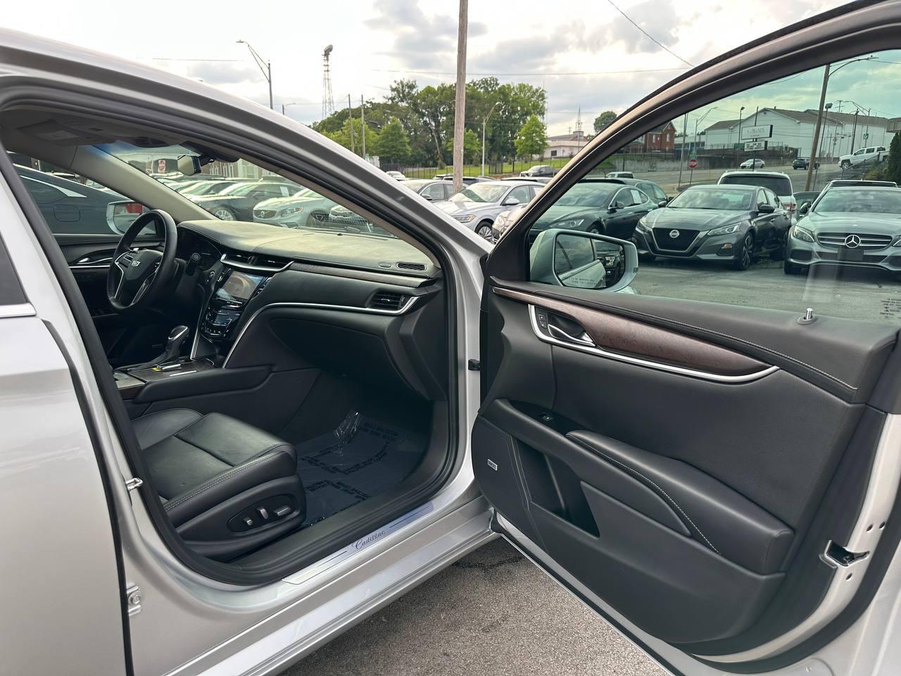 Cadillac XTS Luxury FWD 2019