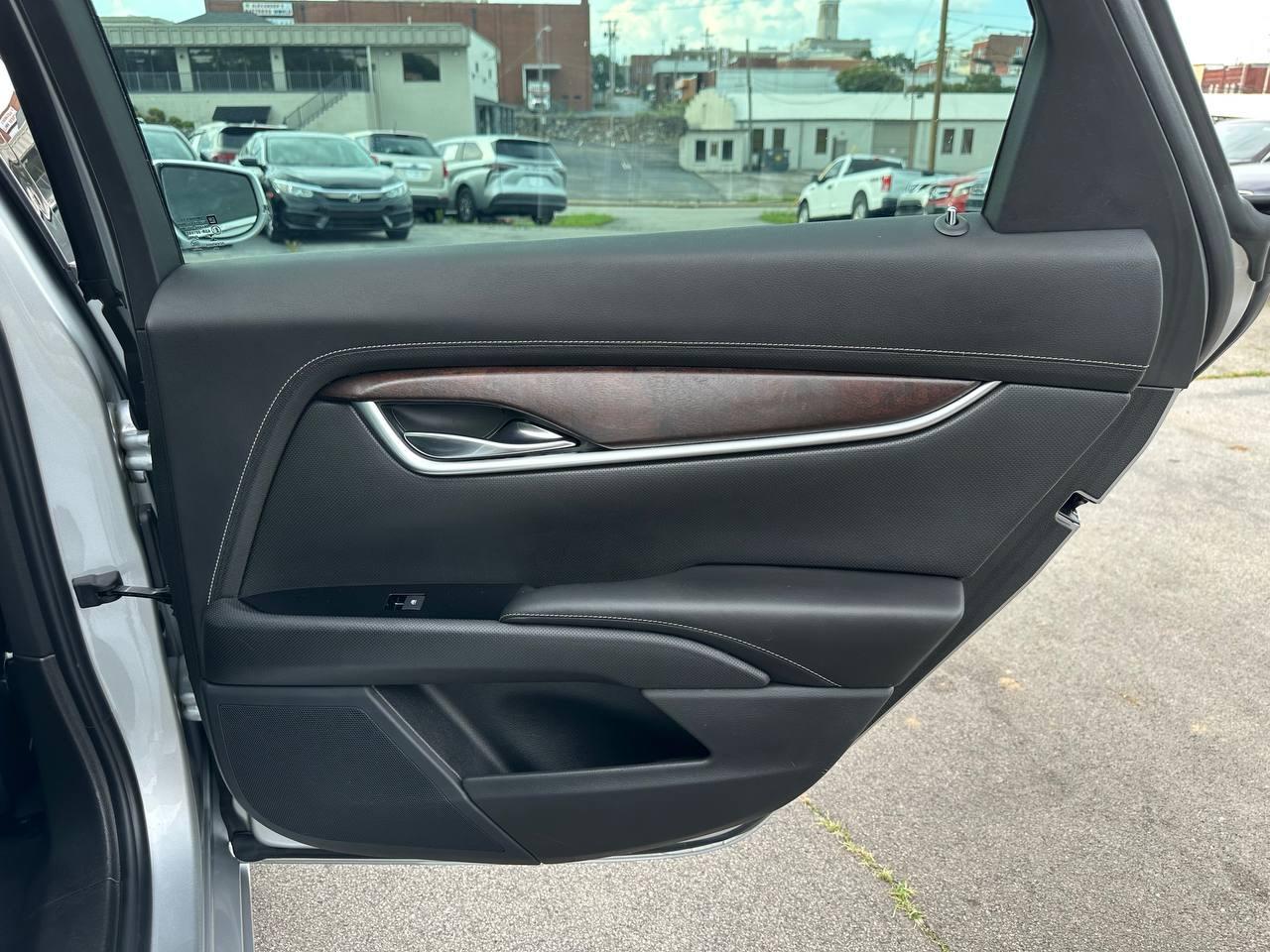 Cadillac XTS Luxury FWD 2019