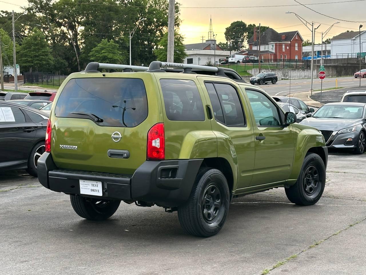Nissan Xterra S 2WD 2011