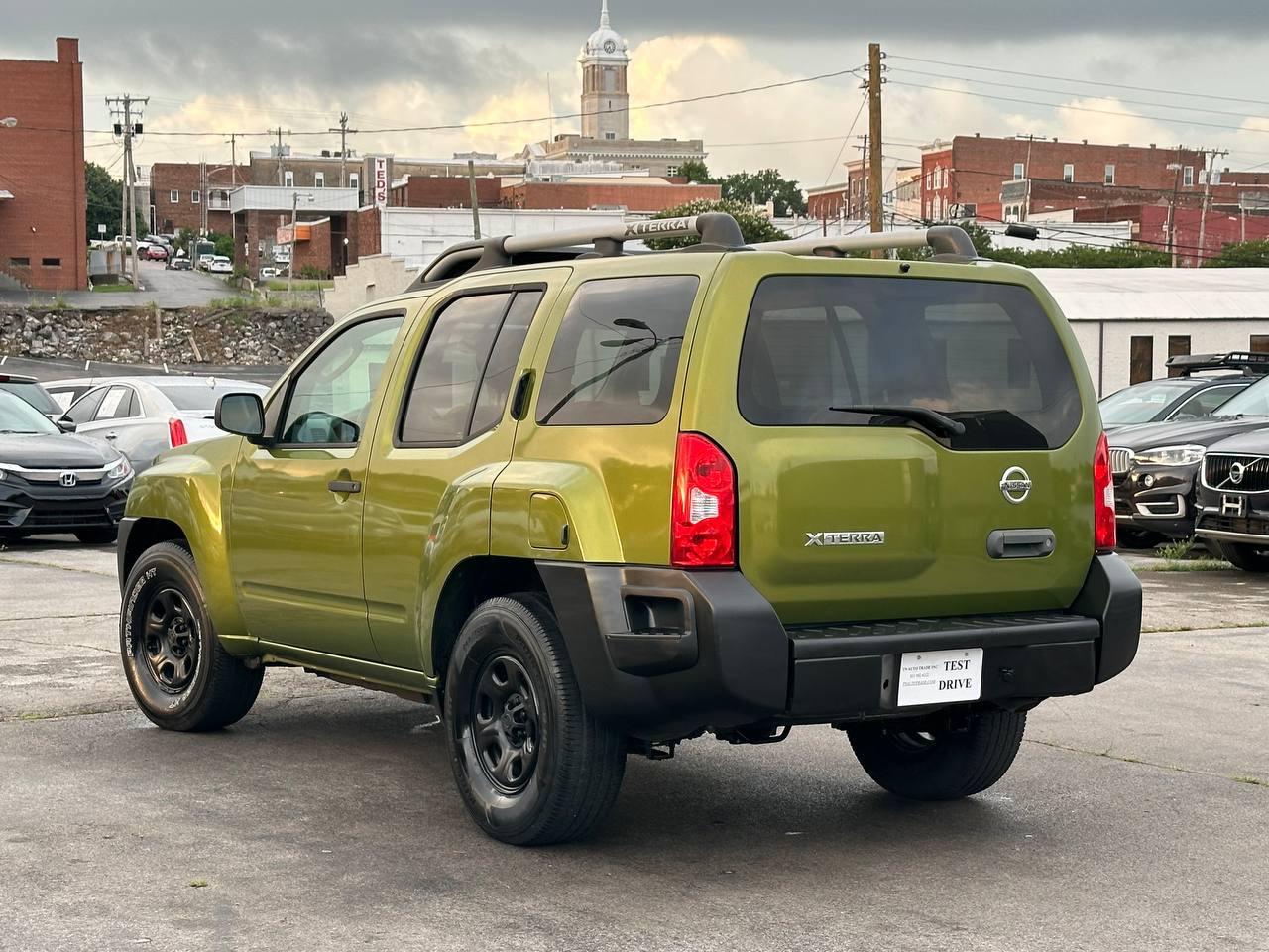 Nissan Xterra S 2WD 2011