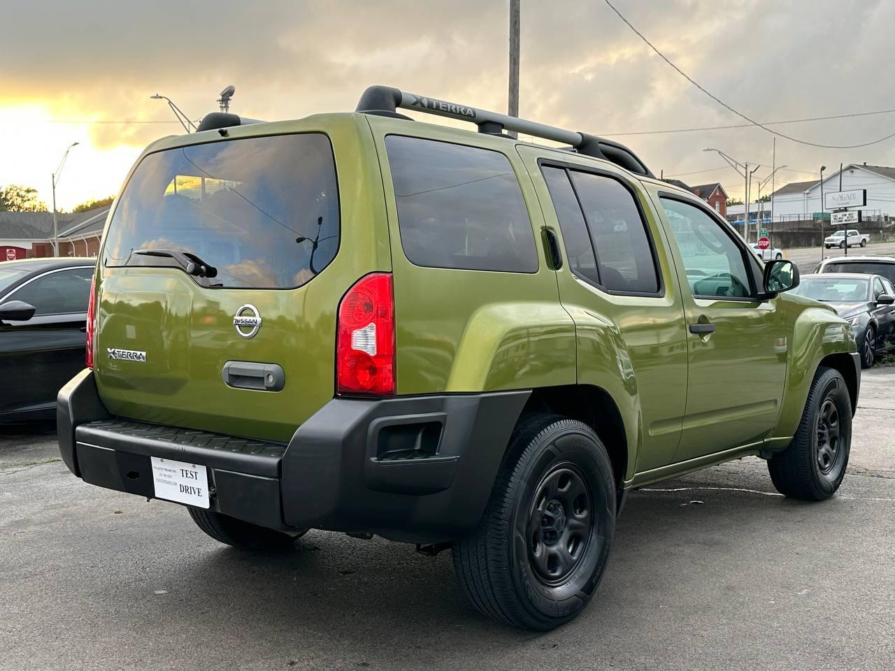 Nissan Xterra S 2WD 2011