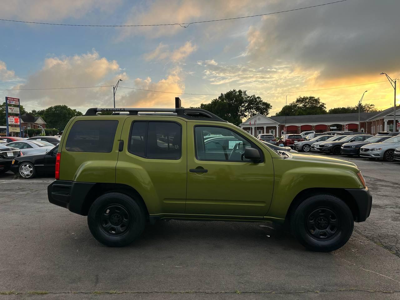 Nissan Xterra S 2WD 2011