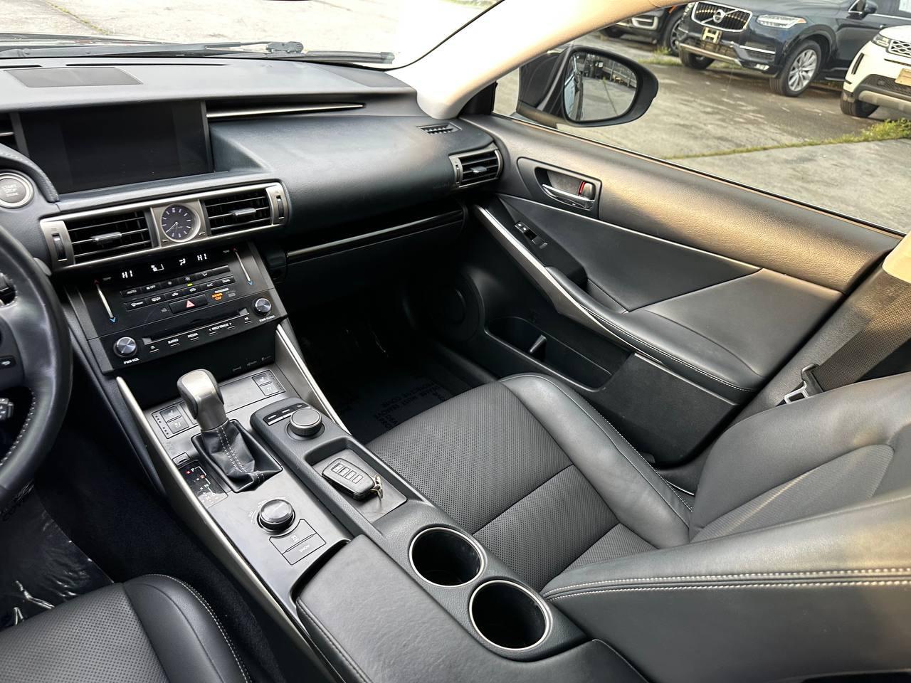 Lexus IS 250 AWD 2014